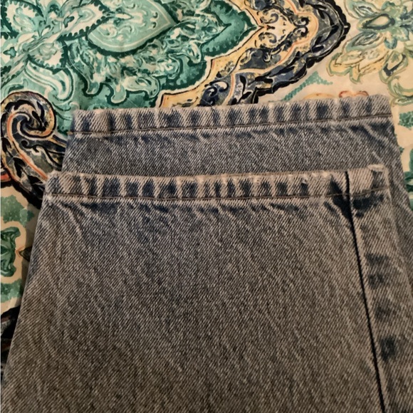 Men’s well worn Calvin Klein Light indigo Jeans. 36. X 30. - Picture 12 of 16